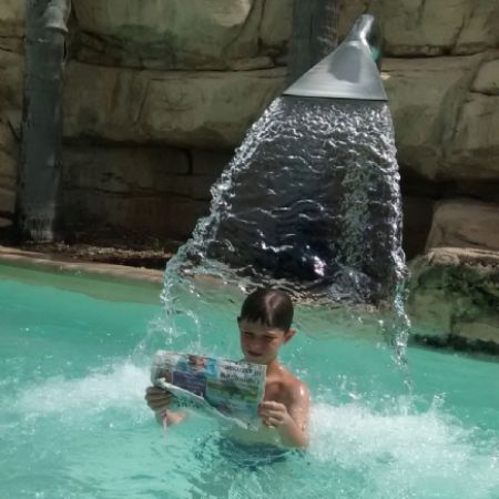 Zak Aug 16 France-Times water jet 1